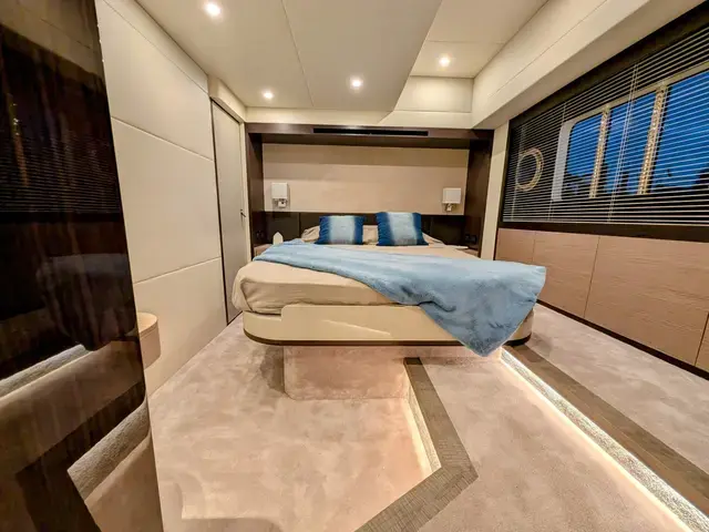 Absolute Navetta 48