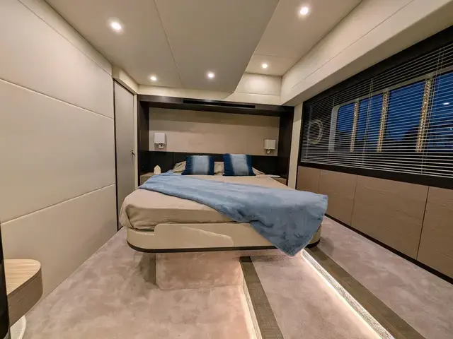 Absolute Navetta 48