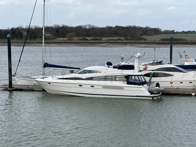 Fairline Squadron 52