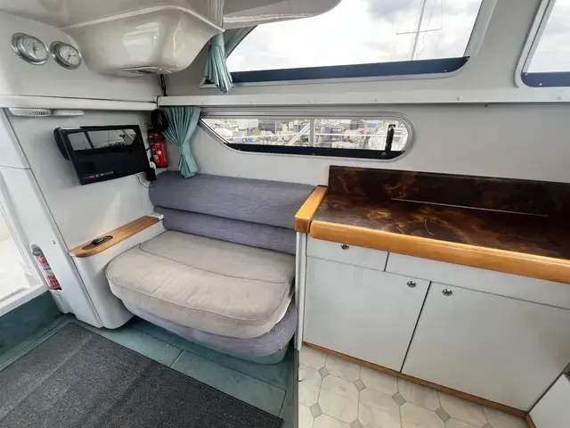 Sealine 330 Statesman