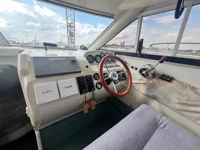 Sealine 330 Statesman