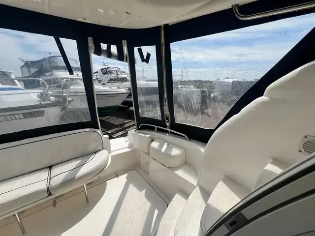 Sealine 330 Statesman