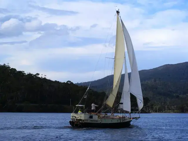 Hartley Queenslander 36 - First Launched in 2001