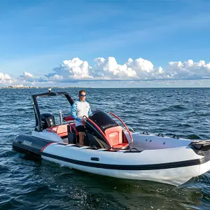 2023 Trident 21 rib