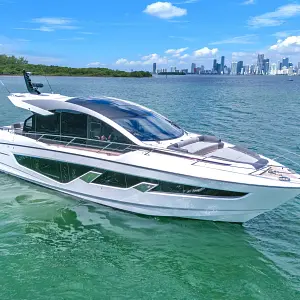 2022 Sunseeker Predator 65