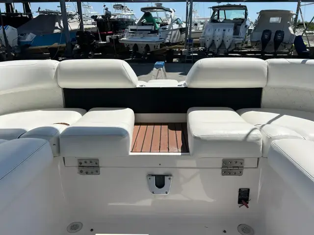 Regal 2500 Bowrider