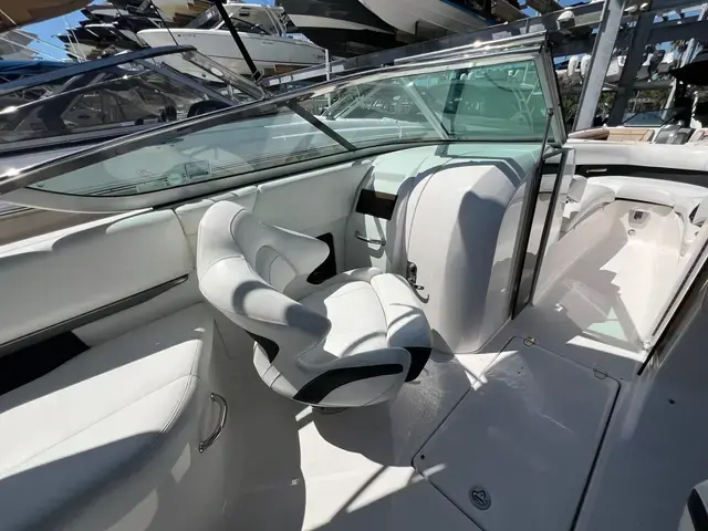 Regal 2500 Bowrider