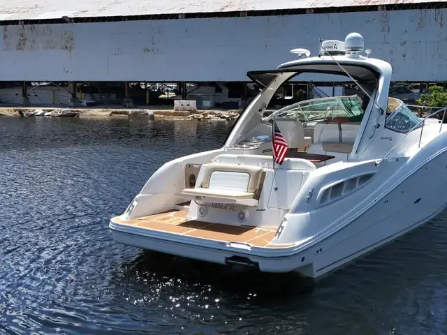 Sea Ray 330 Sundancer