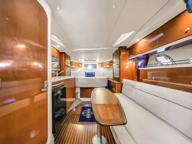 Sea Ray 330 Sundancer