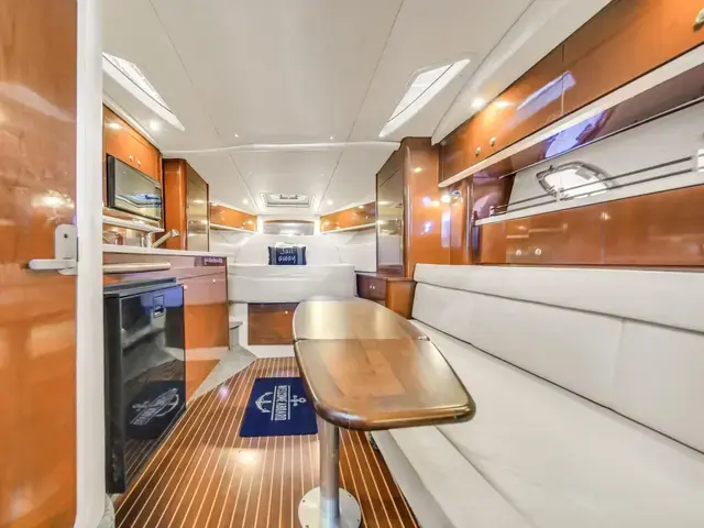 Sea Ray 330 Sundancer