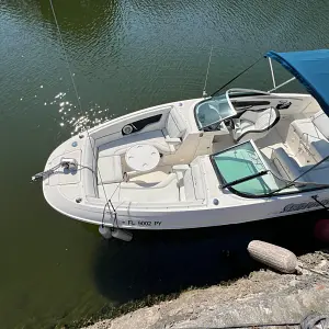 2014 Sea Ray 240 Sundeck