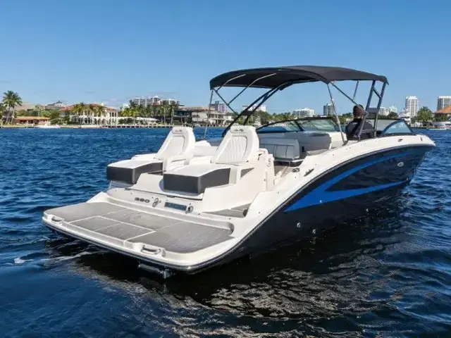 Sea Ray 290 Sundeck