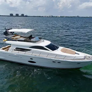 2006 Uniesse 58 Fly