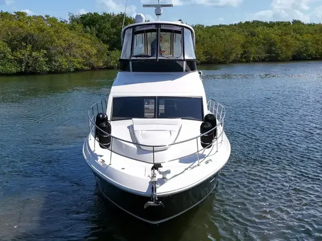 Sea Ray 450 Sedan Bridge