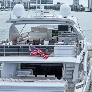 2017 Azimut 95 Raised Pilothouse