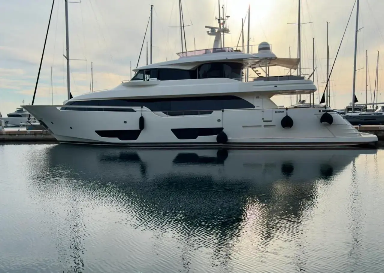 2015 Custom navetta 28