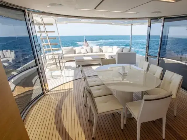 Custom Line Navetta 28