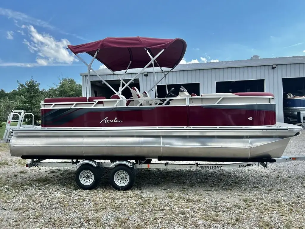 2024 Avalon venture 85 23 quad lounge - in stock