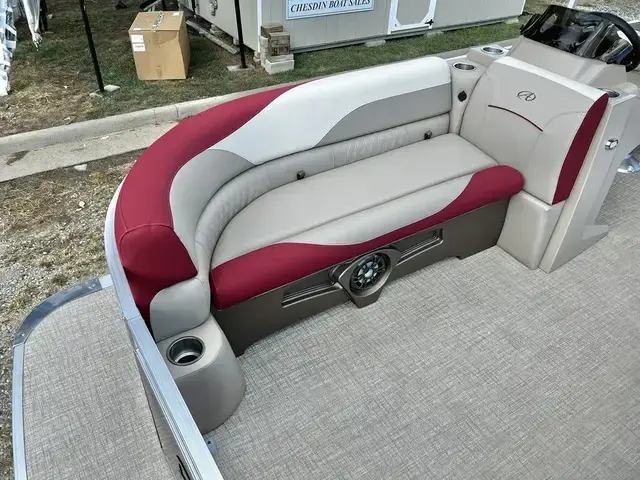 Avalon Venture 85 23 Quad Lounge - IN STOCK