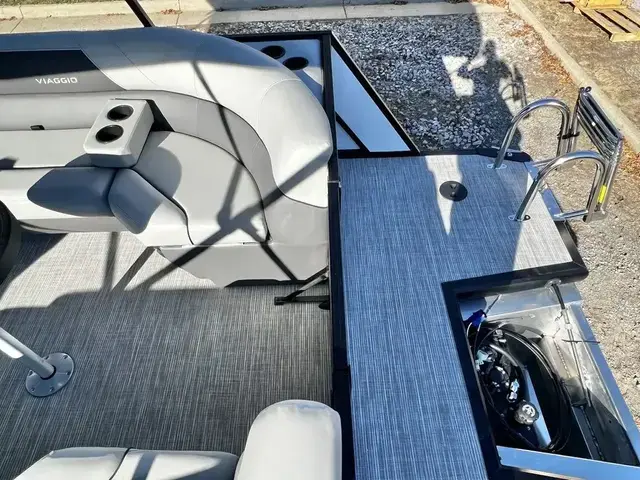 Viaggio Lago V 20 U (Quad Lounge) - IN STOCK