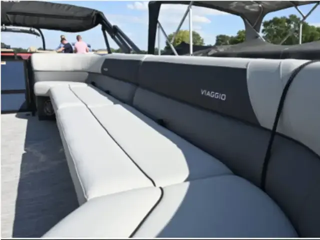 Viaggio Lago V 20 R (Rear Fish) - IN STOCK! Pictures Soon!