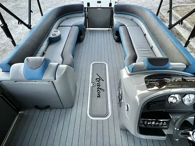 Avalon Catalina 25 Elite - Triple Toon - IN STOCK