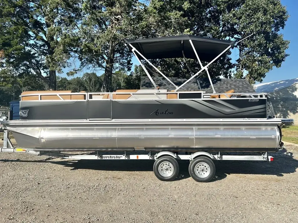 2024 Avalon venture 85 23 rear fish - in stock