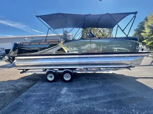 Avalon LSZ 23 Elite Windshield - Triple Toon - IN STOCK