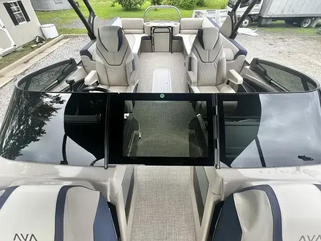 Avalon Catalina 25 Quad Lounge Windshield - Triple Toon - KEITH