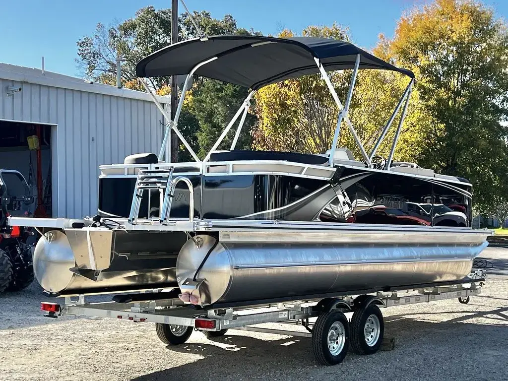 2025 Avalon lsz 23 entertainer - in stock