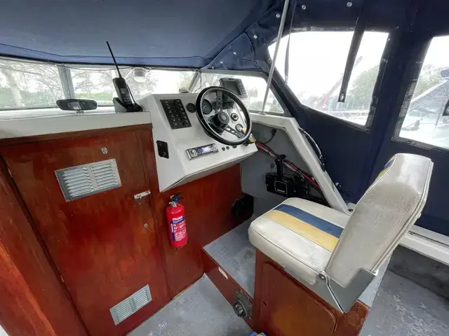 Viking 22 Cockpit Cruiser