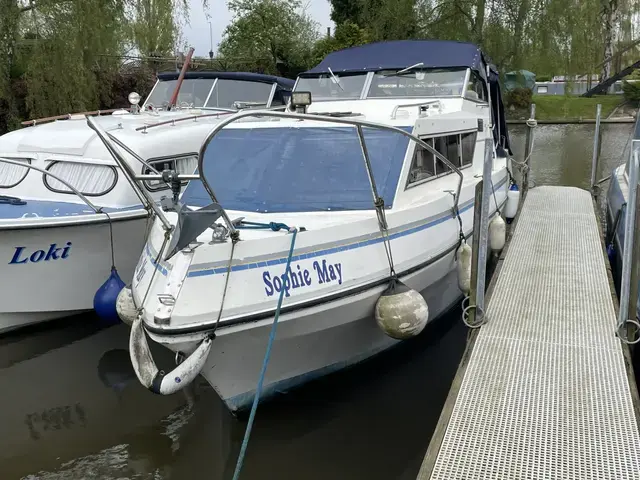 Viking 22 Cockpit Cruiser