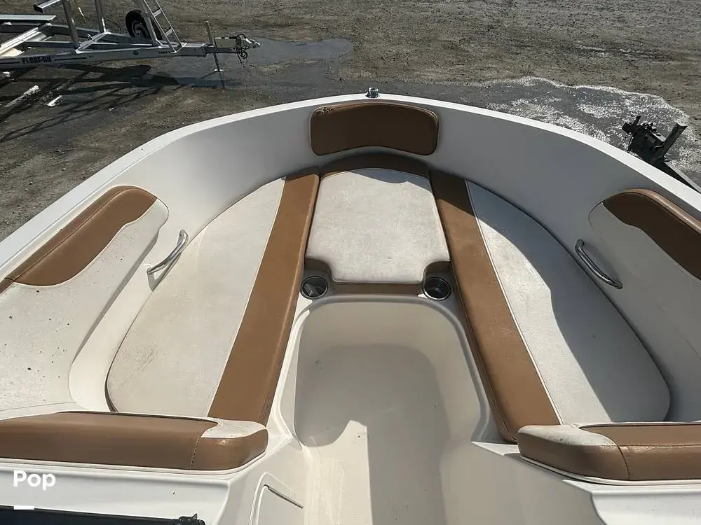 2021 Bayliner vr5 ob