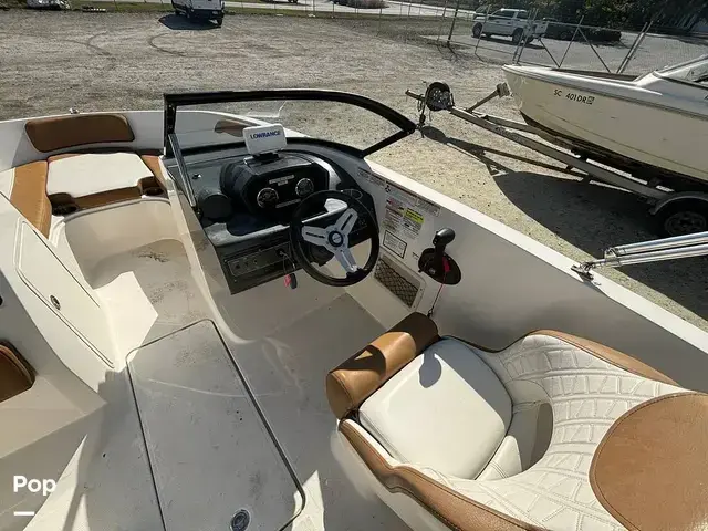 Bayliner VR5 OB