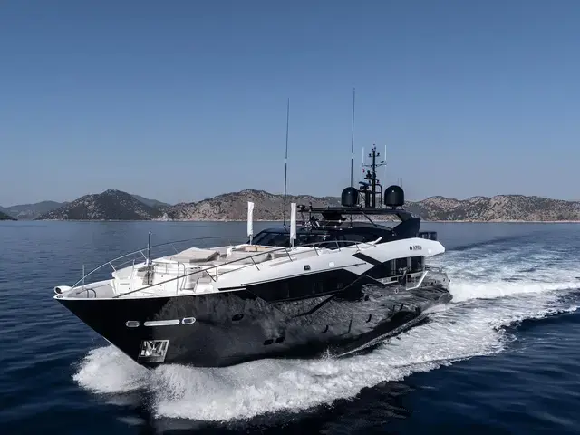 Sunseeker 116 Yacht