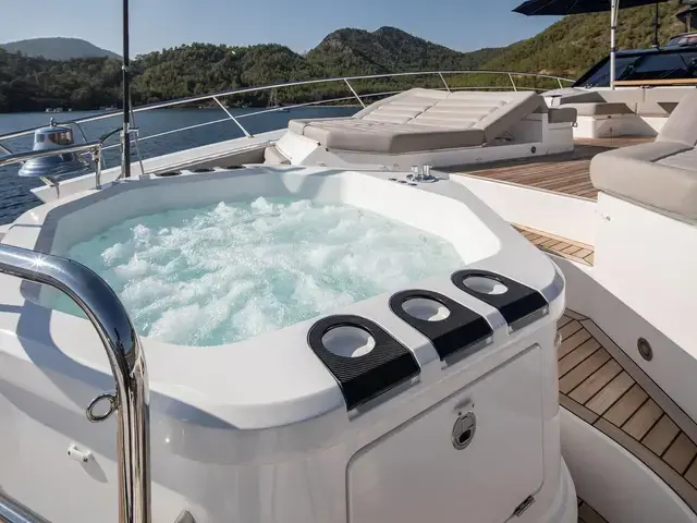 Sunseeker 116 Yacht