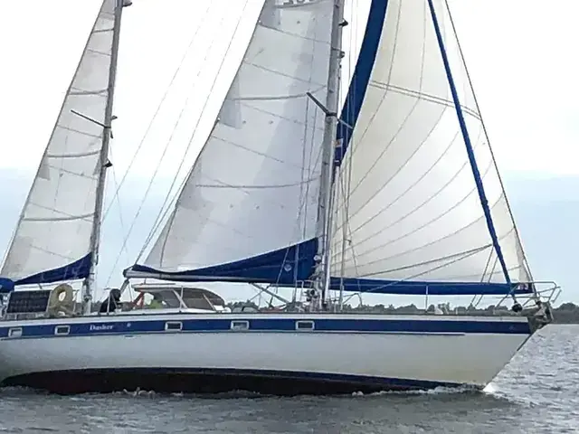 Hallberg Rassy 42