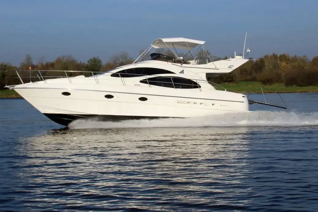 2001 Azimut 42