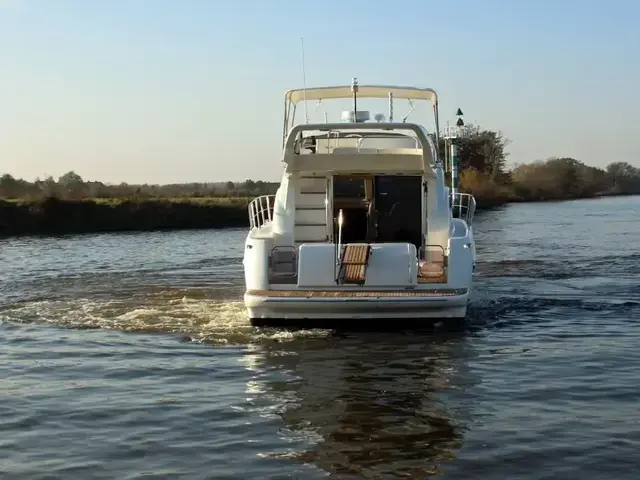 Azimut 42