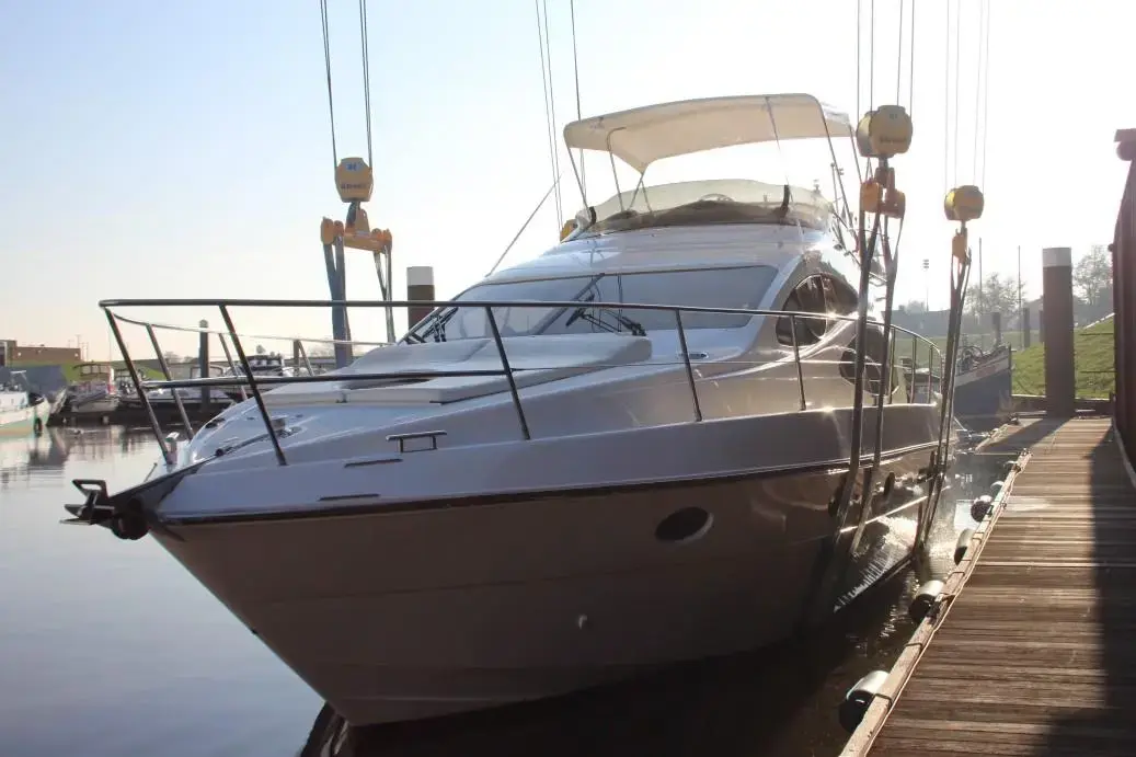 2001 Azimut 42