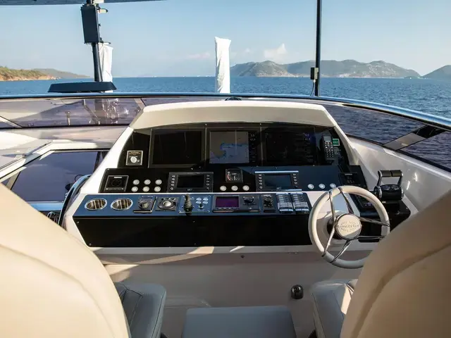 Sunseeker 116 Yacht