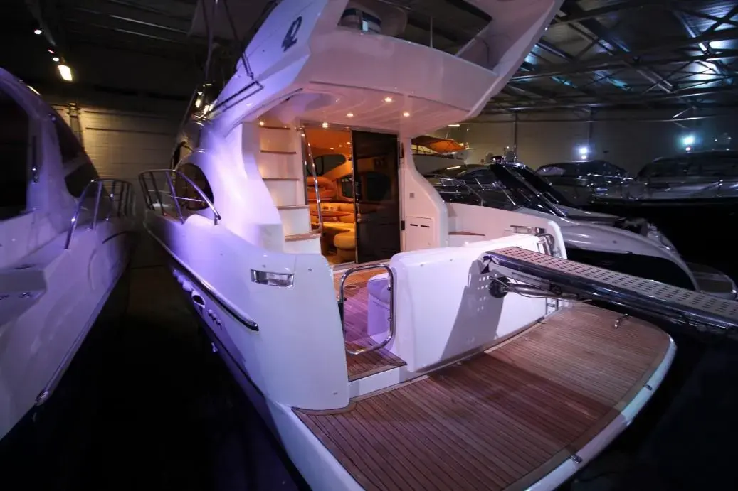 2001 Azimut 42