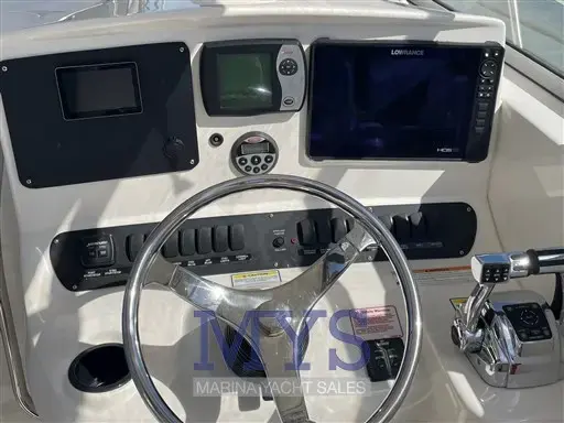 2006 Boston Whaler 305 conquest