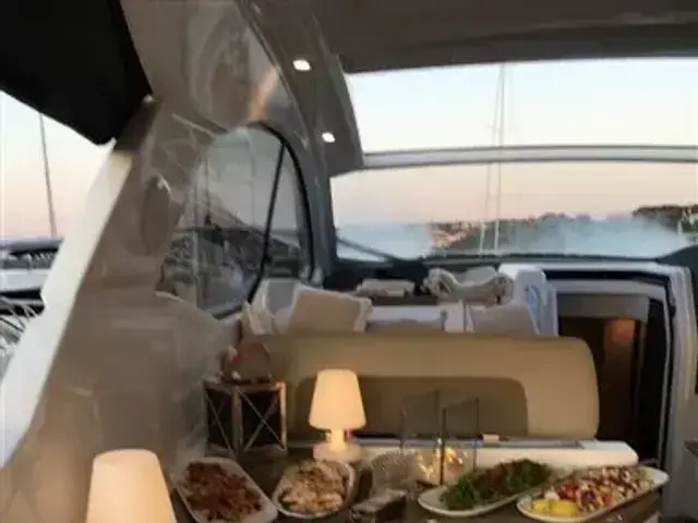 Azimut Atlantis 43