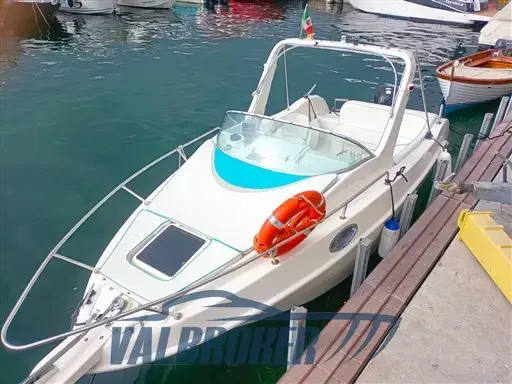 2001 Manta manta 620 cabin