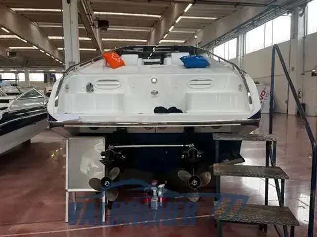 Performance Marine 907