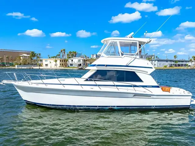 Riviera 43 Flybridge