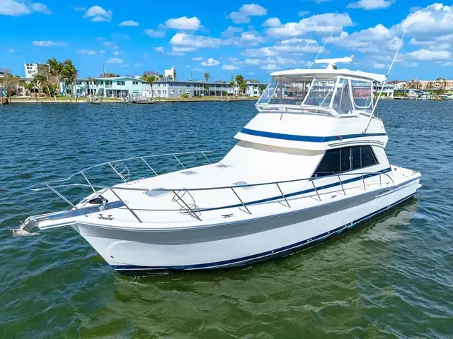 Riviera 43 Flybridge