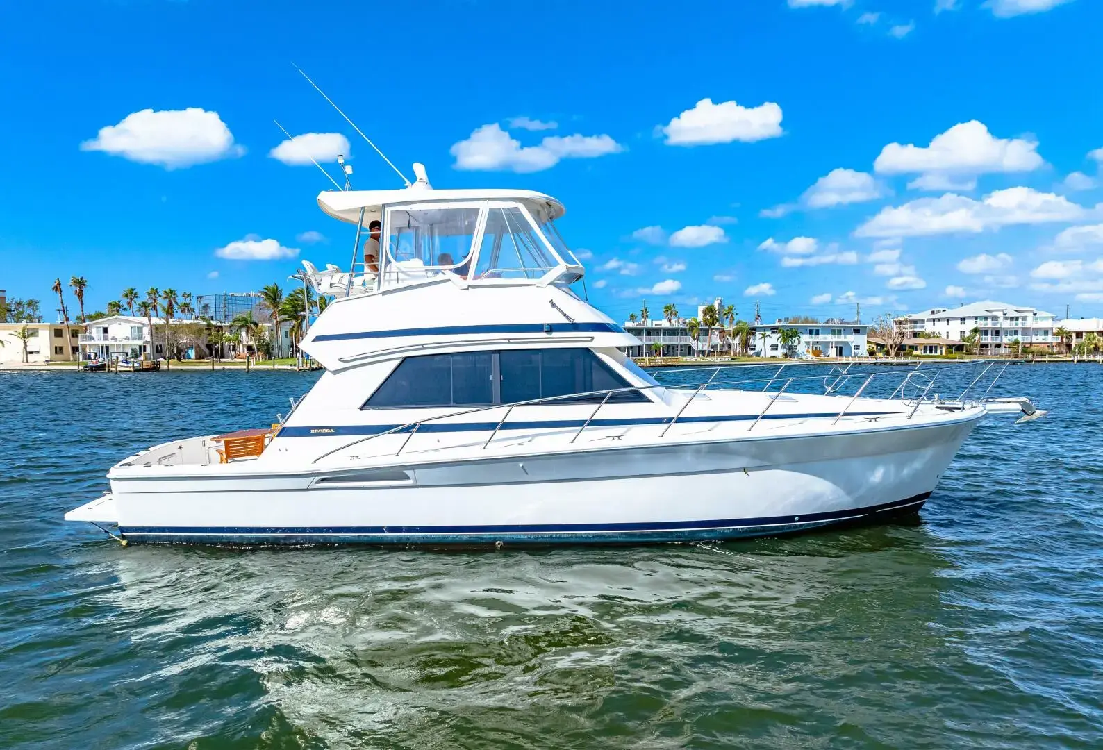 2000 Riviera 43 flybridge