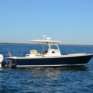 2018 Hunt Yachts 32 CC